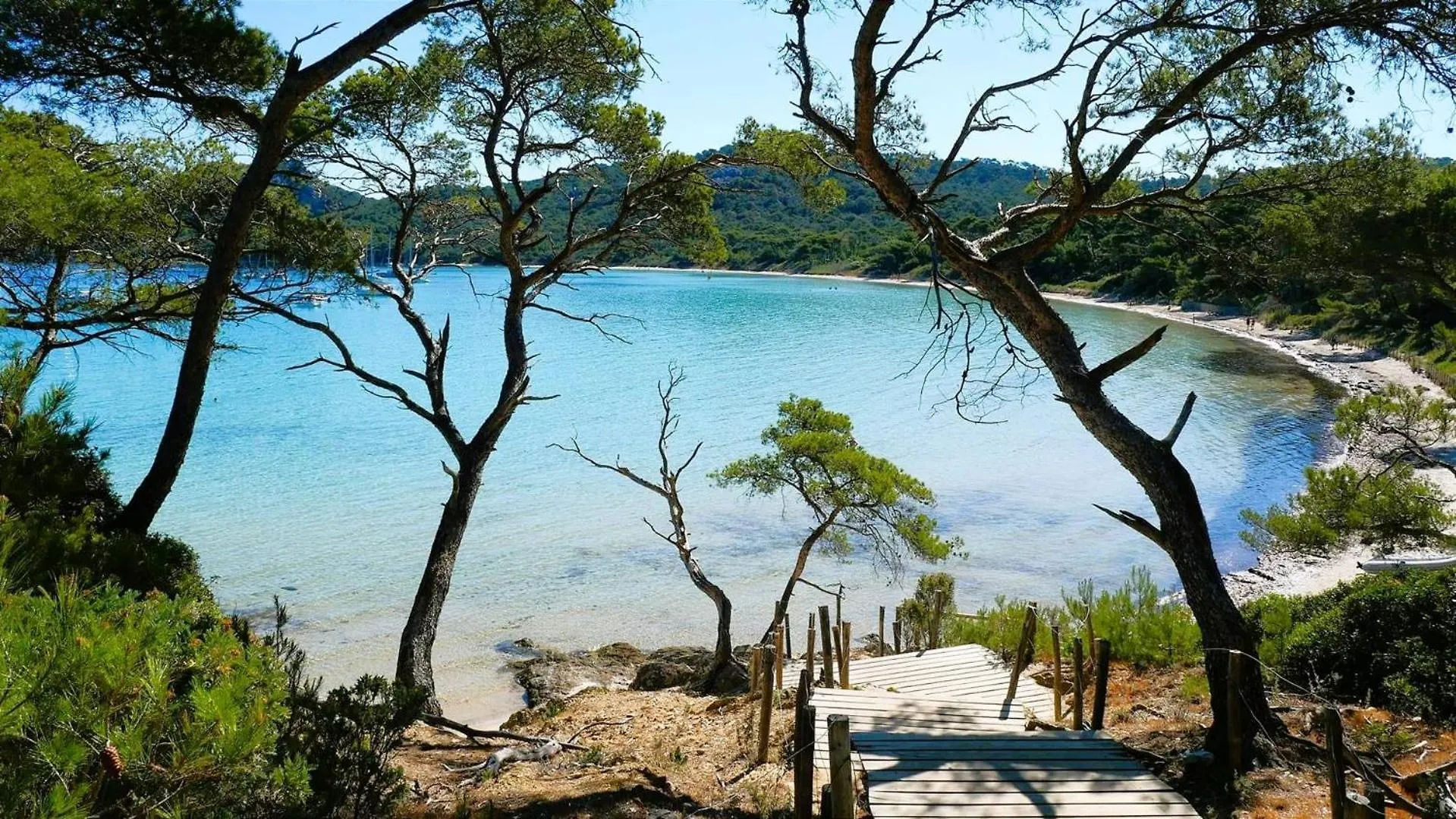 Villa Corail Privee Et Climatisee Pour 10 Personnes Avec Piscine Et Superbe Vue Mer Et Collines A La Londe-Les-Maures